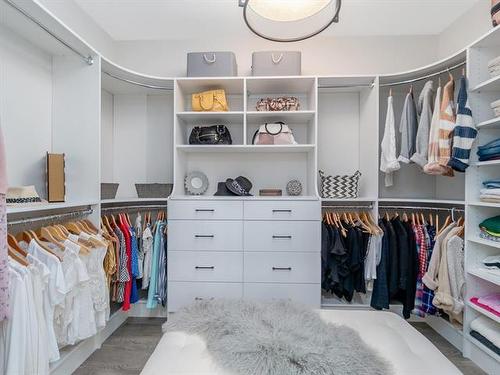 7 Custom Walk-in Closet Design Tips to Make the Most of Your Space